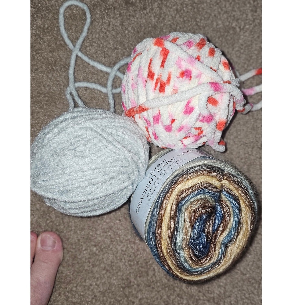 Vibrant‎ Gradient Cake Yarn Bundle Cotton Wool Blend Blue Pink Grey 3 Balls